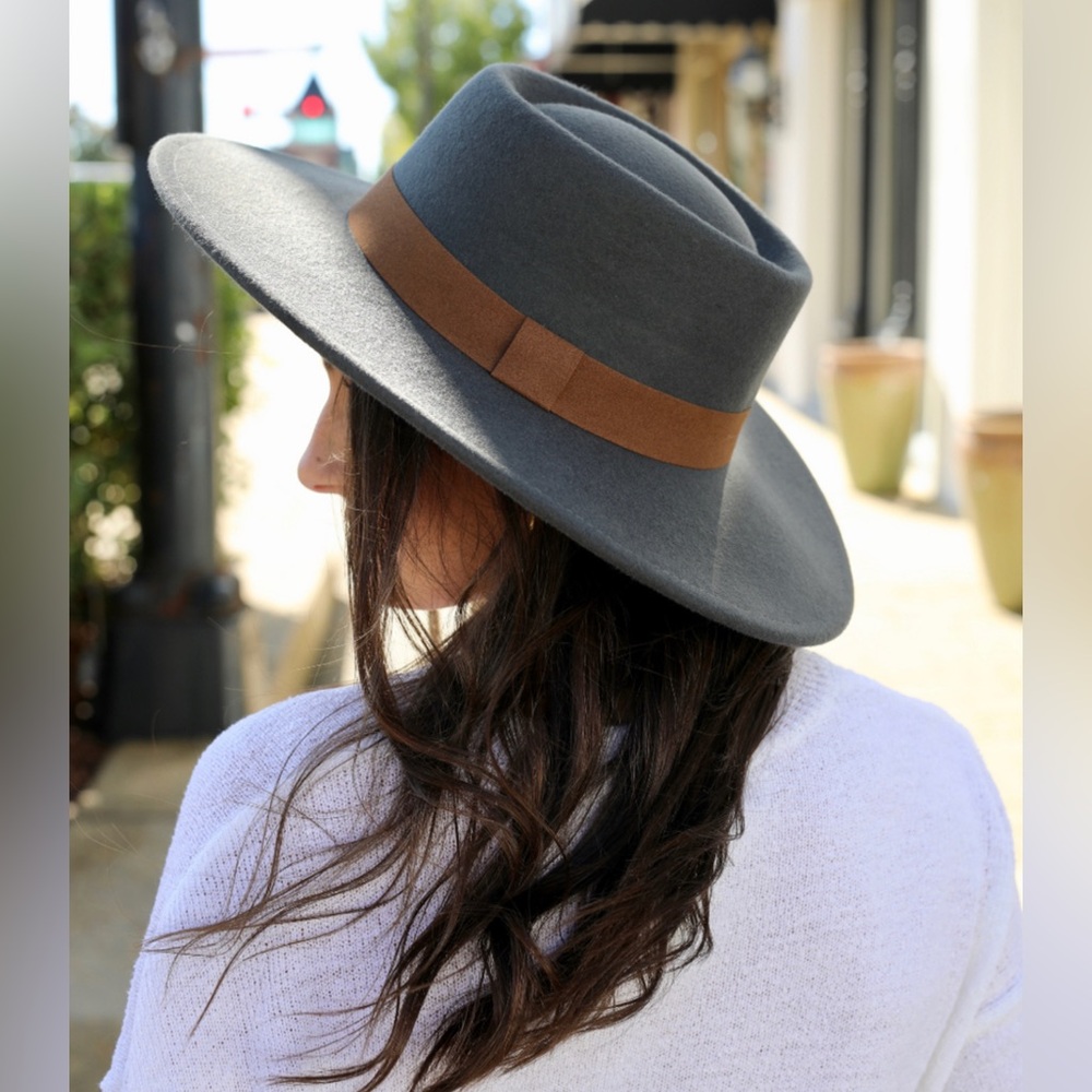 🩶🤎NWT•Forever Lovely•James Boater Hat🤎🩶